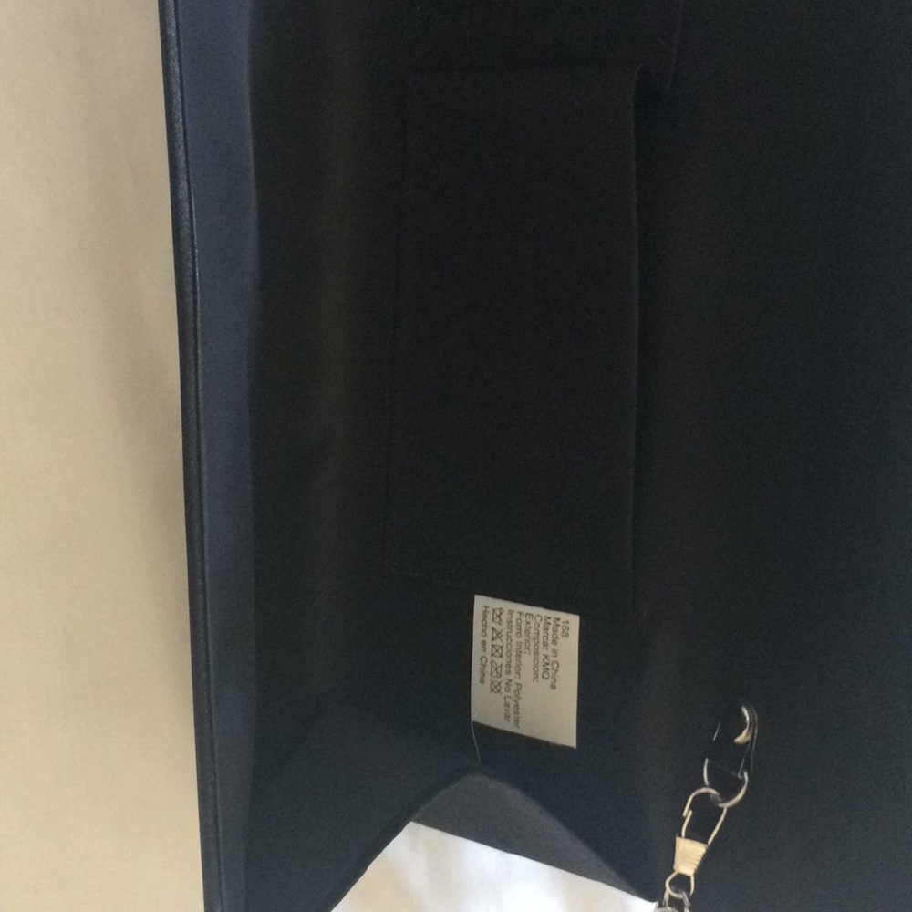 Clutch - Picture 3 of 4